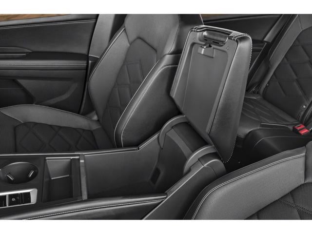 2025 Volkswagen Atlas center console