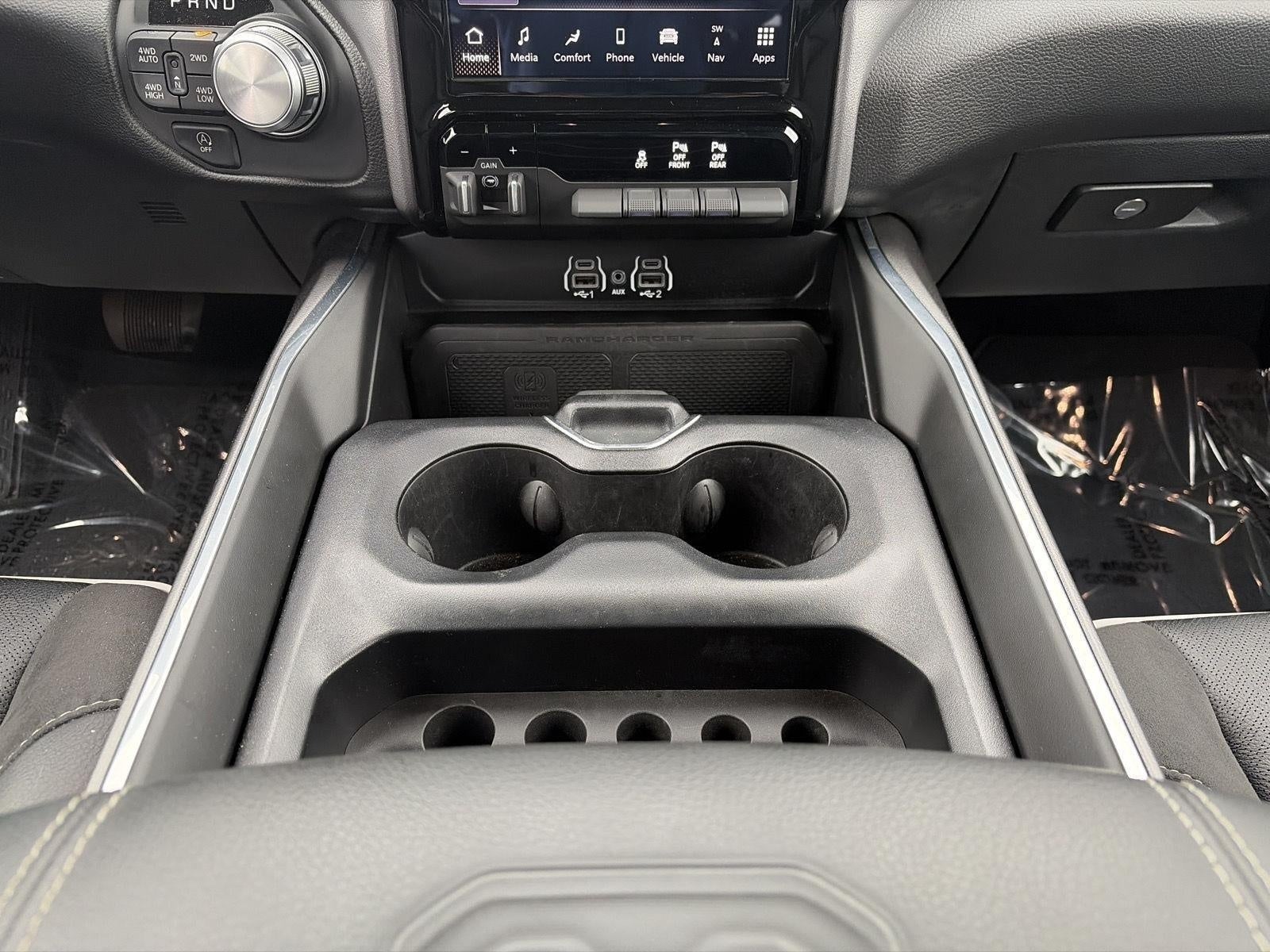 2025 RAM 1500 Laramie 4x4 Crew Cab 5'7 Box