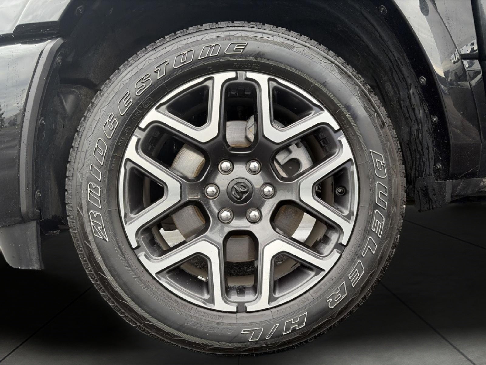 2025 RAM 1500 Laramie 4x4 Crew Cab 5'7 Box