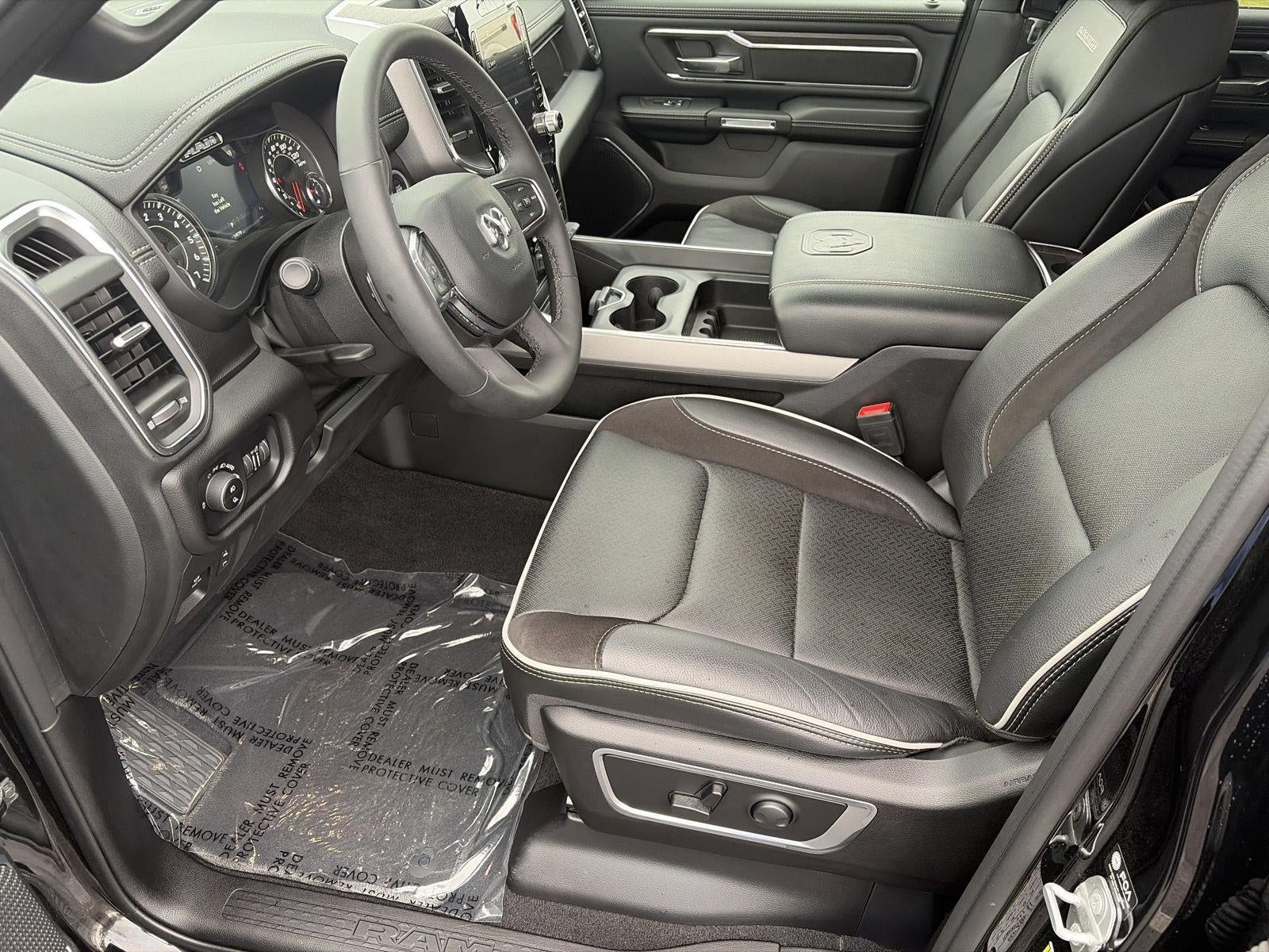 2025 RAM 1500 Laramie 4x4 Crew Cab 5'7 Box