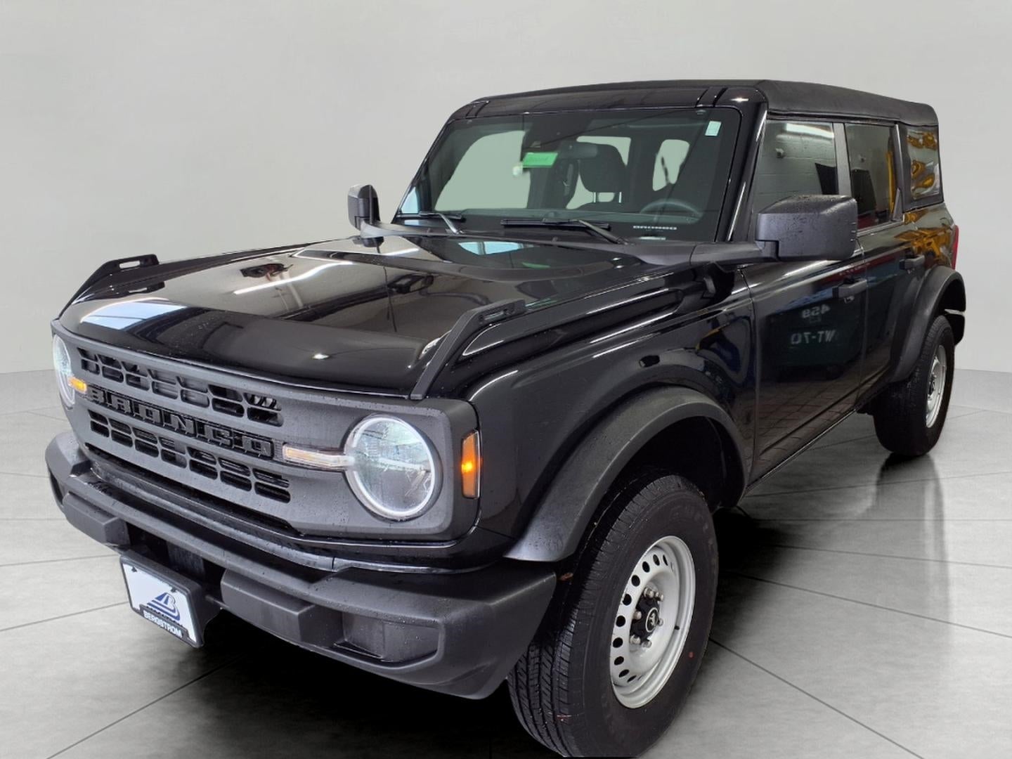 2023 Ford Bronco Base 4 Door 4x4