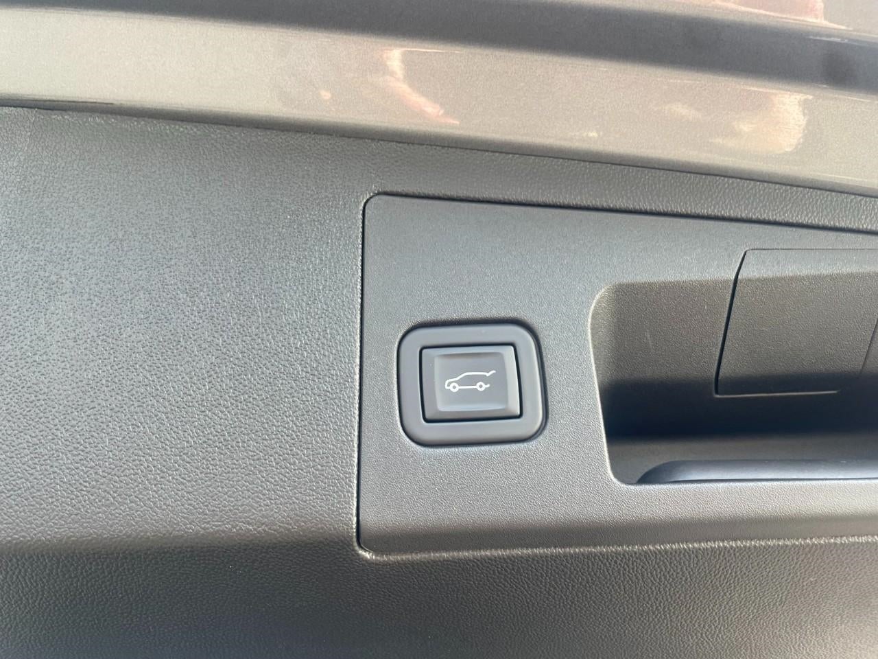 2023 Cadillac XT5 AWD 4dr Luxury