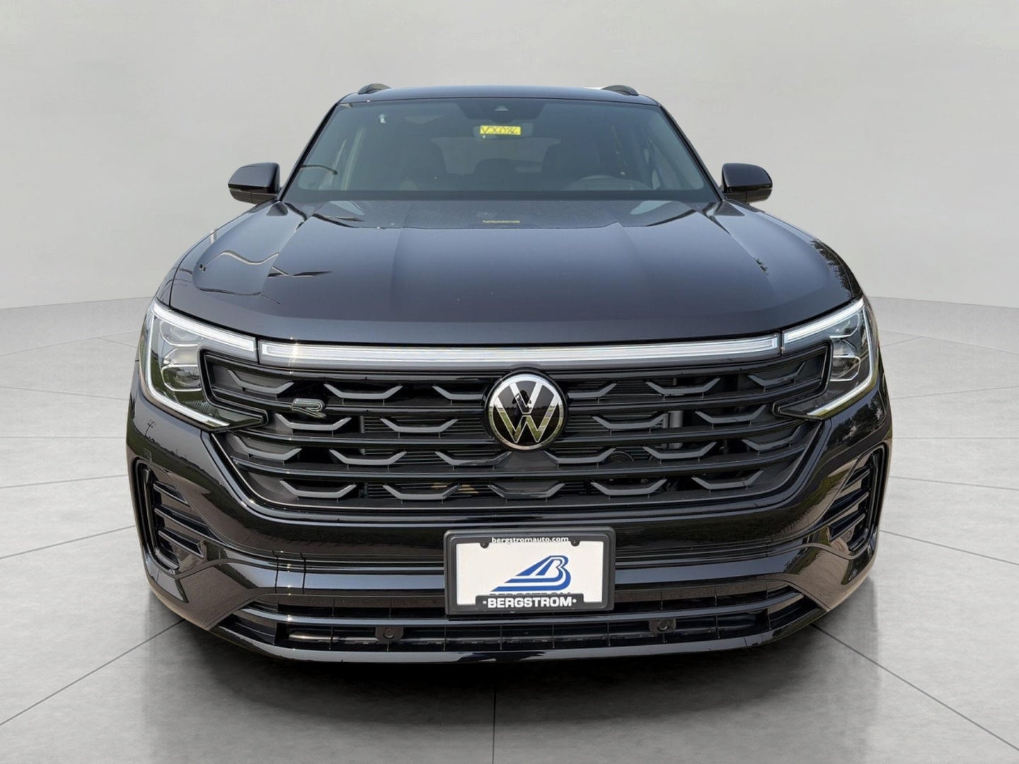 2026 Volkswagen Atlas Cross Sport 2.0T SEL R-Line Black 4MOTION