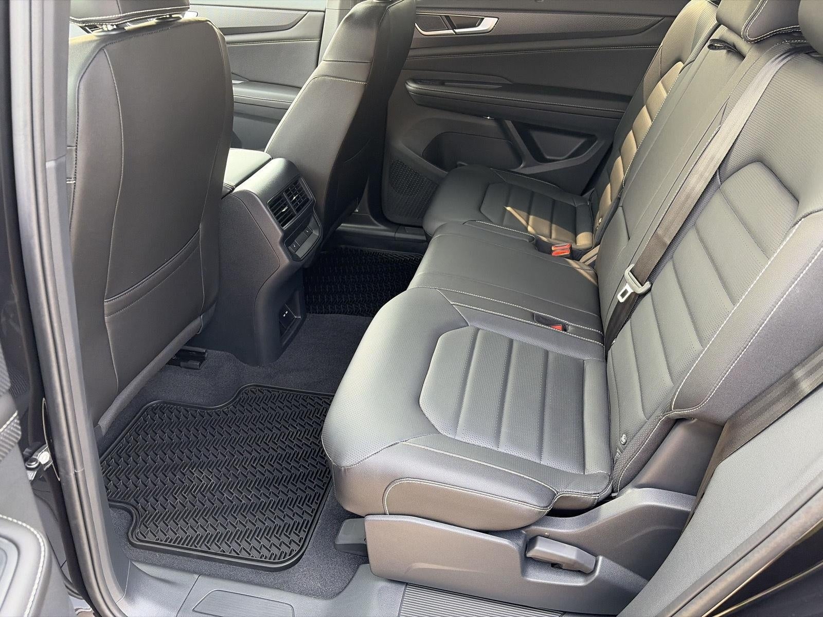 2026 Volkswagen Atlas Cross Sport 2.0T SEL R-Line Black 4MOTION
