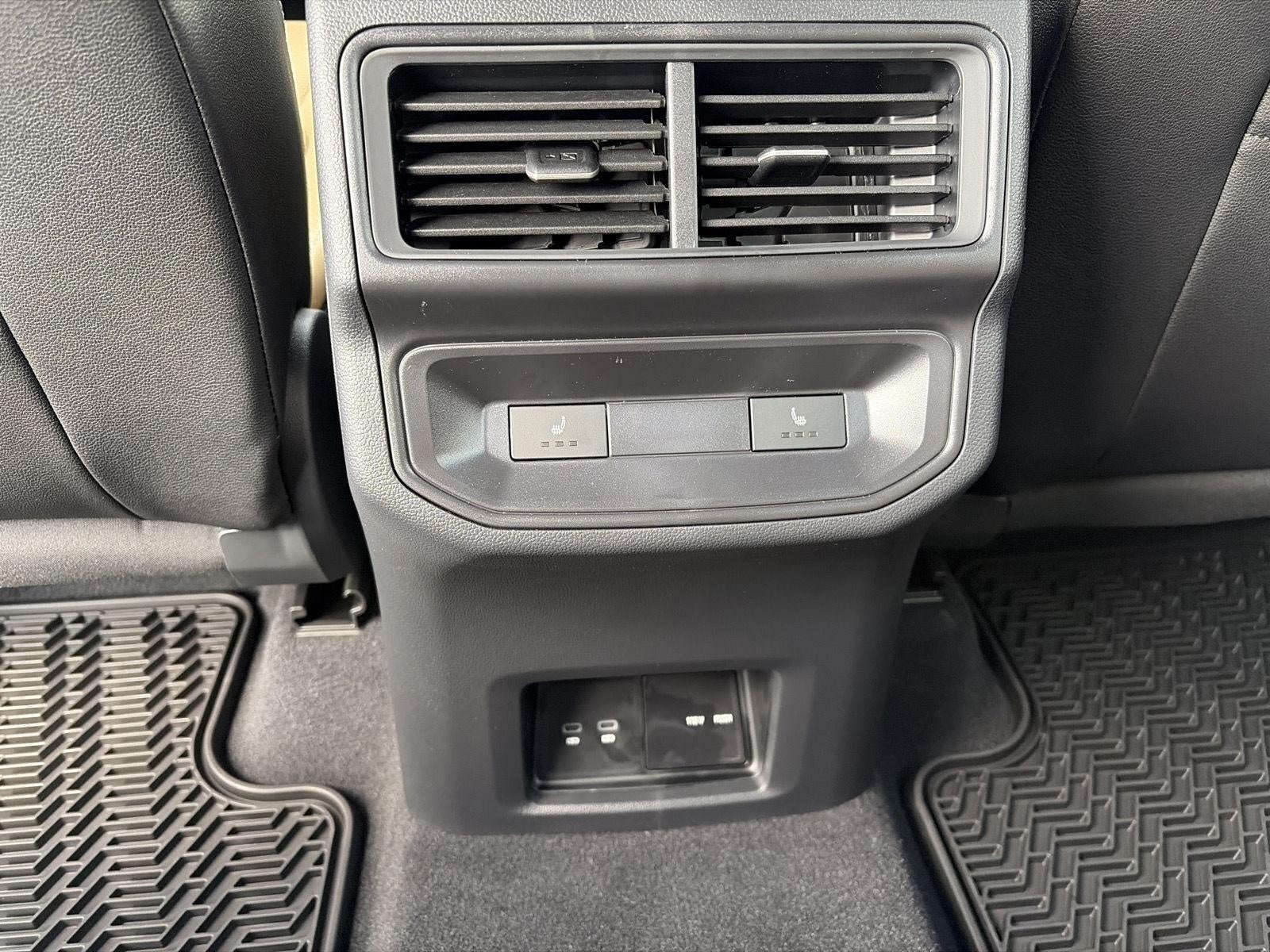 2026 Volkswagen Atlas Cross Sport 2.0T SEL 4MOTION