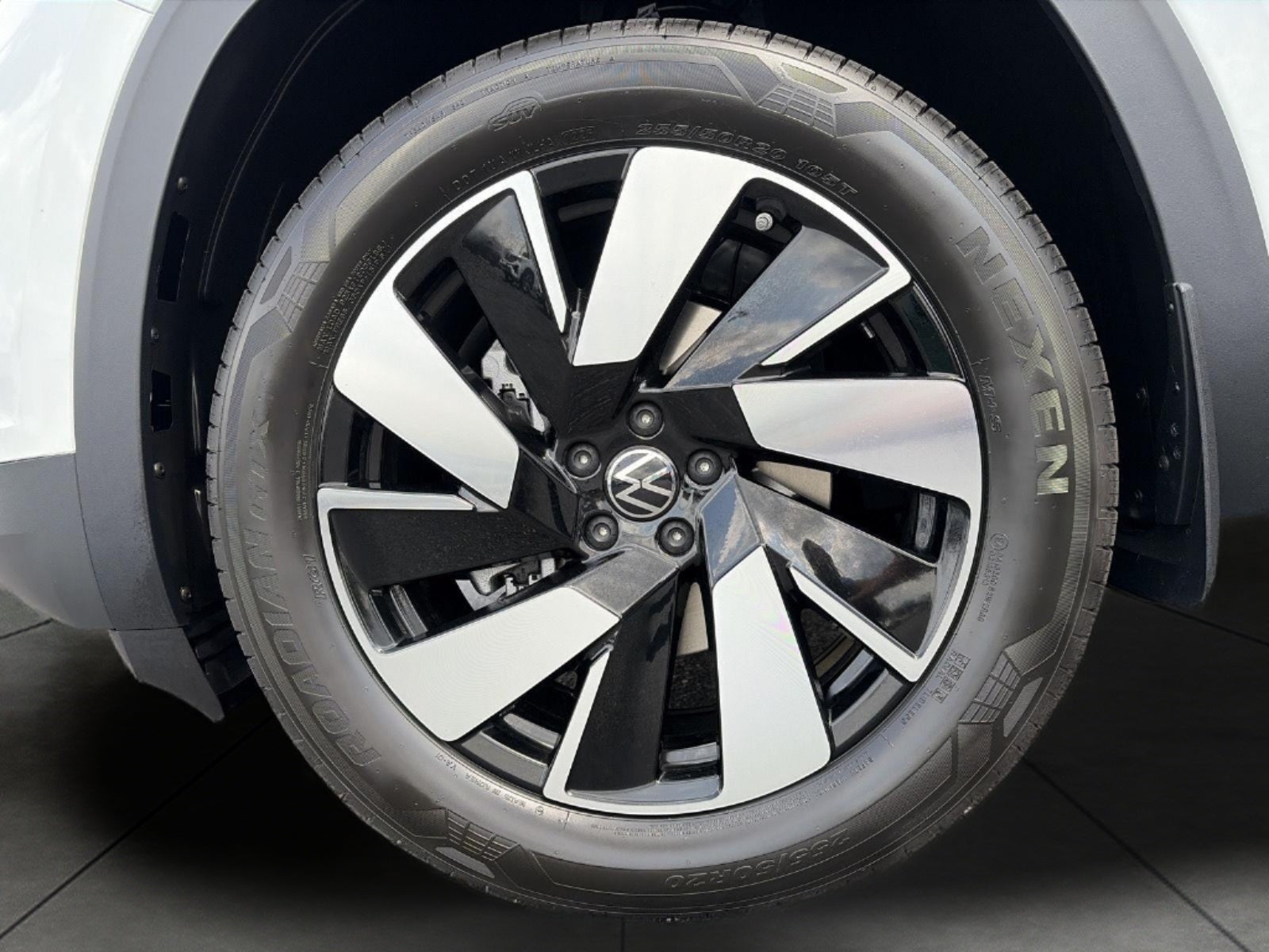 2026 Volkswagen Atlas Cross Sport 2.0T SEL 4MOTION