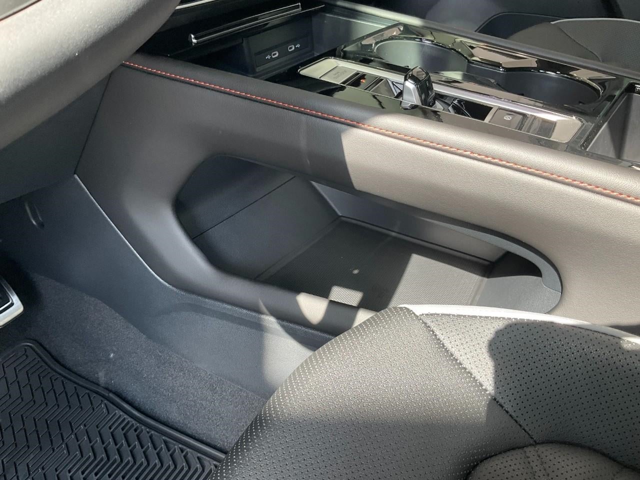 2026 Volkswagen Atlas 2.0T Peak Edition 4MOTION