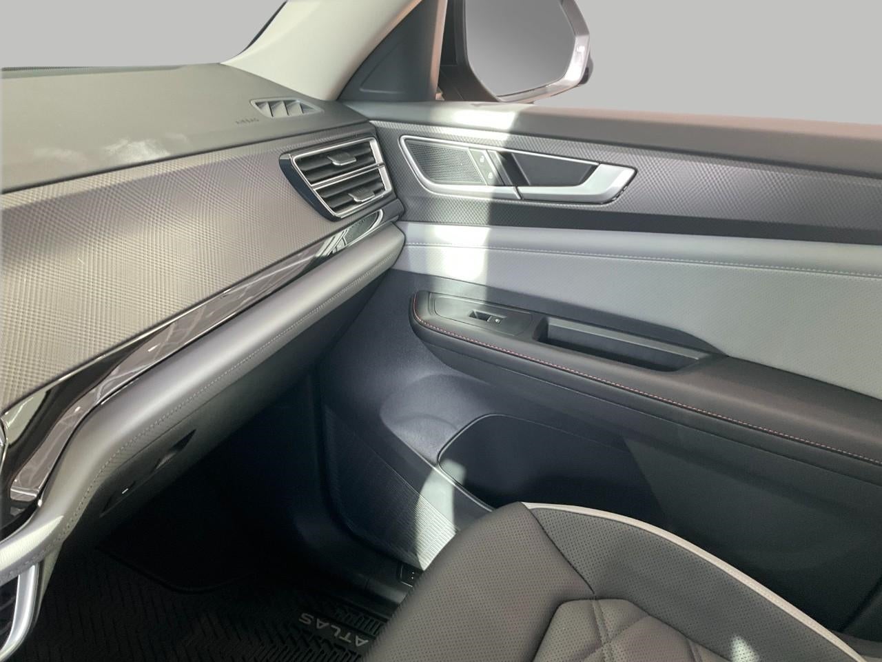 2026 Volkswagen Atlas 2.0T Peak Edition 4MOTION