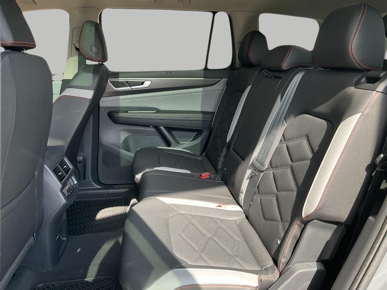 2026 Volkswagen Atlas 2.0T Peak Edition 4MOTION