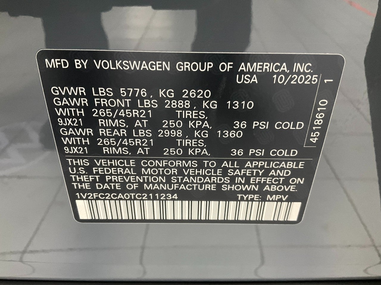 2026 Volkswagen Atlas Cross Sport 2.0T SEL Premium R-Line 4MOTION