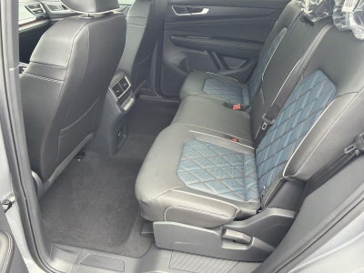 2026 Volkswagen Atlas Cross Sport 2.0T SEL Premium R-Line 4MOTION