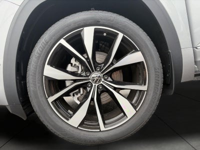 2026 Volkswagen Atlas Cross Sport 2.0T SEL Premium R-Line 4MOTION
