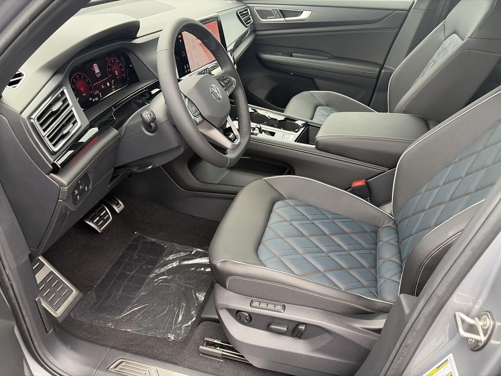 2026 Volkswagen Atlas Cross Sport 2.0T SEL Premium R-Line 4MOTION