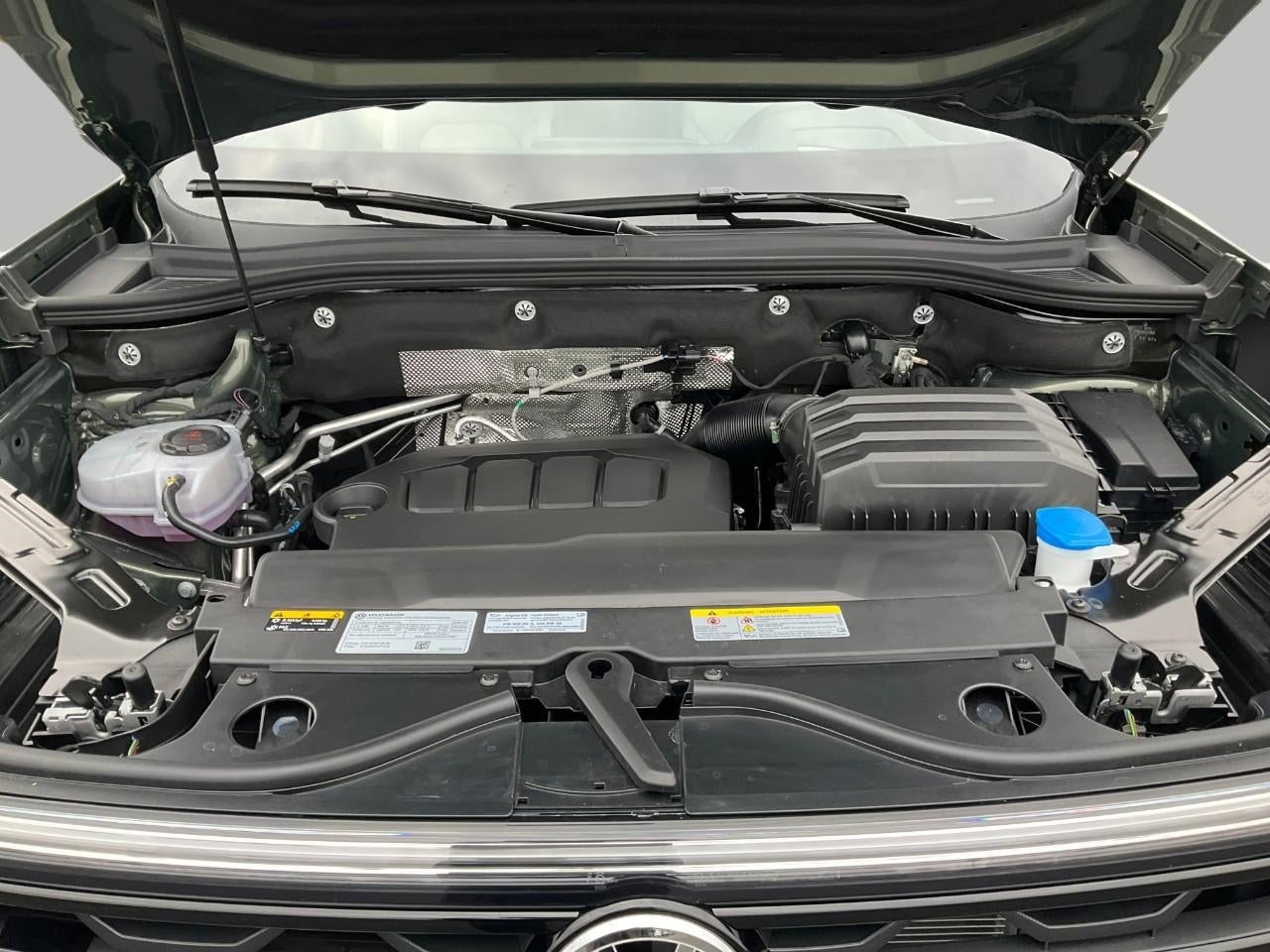 2026 Volkswagen Atlas Cross Sport 2.0T SEL Premium R-Line 4MOTION