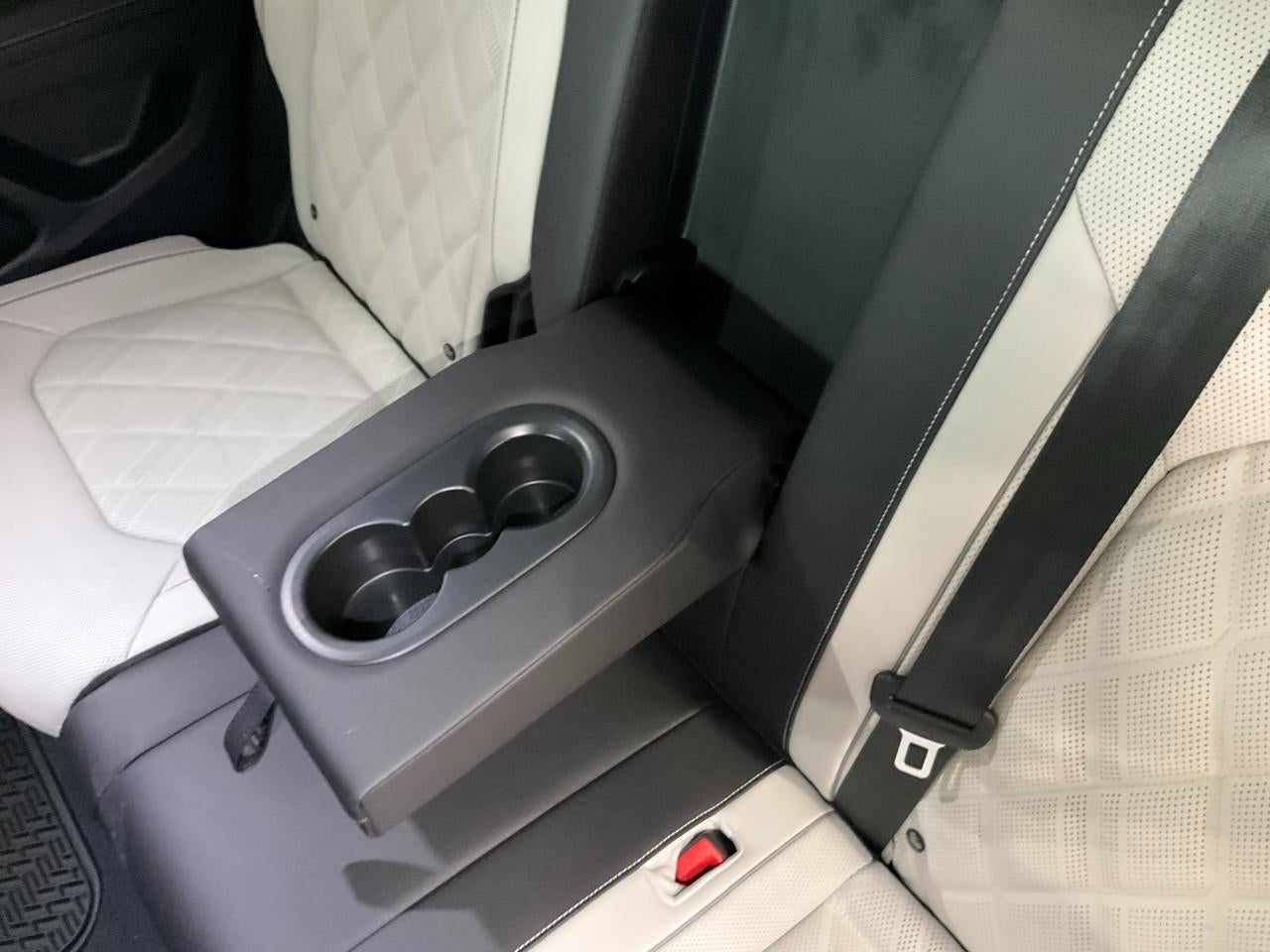 2026 Volkswagen Atlas Cross Sport 2.0T SEL Premium R-Line 4MOTION