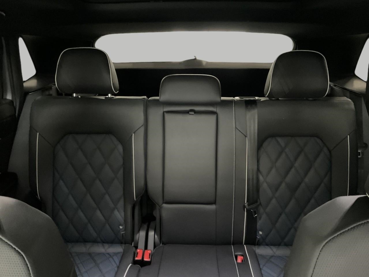 2026 Volkswagen Atlas Cross Sport 2.0T SEL Premium R-Line 4MOTION