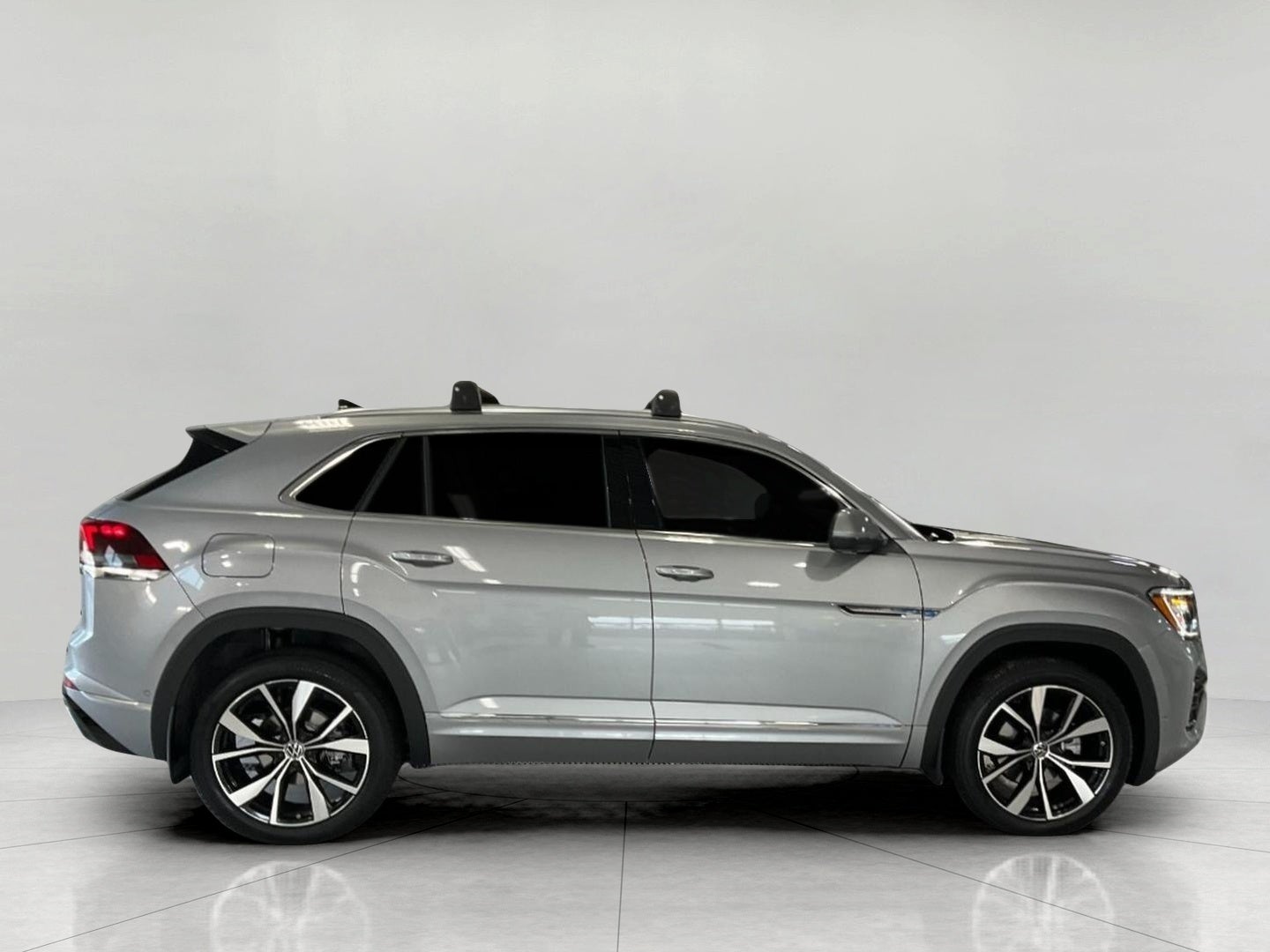 2026 Volkswagen Atlas Cross Sport 2.0T SEL Premium R-Line 4MOTION