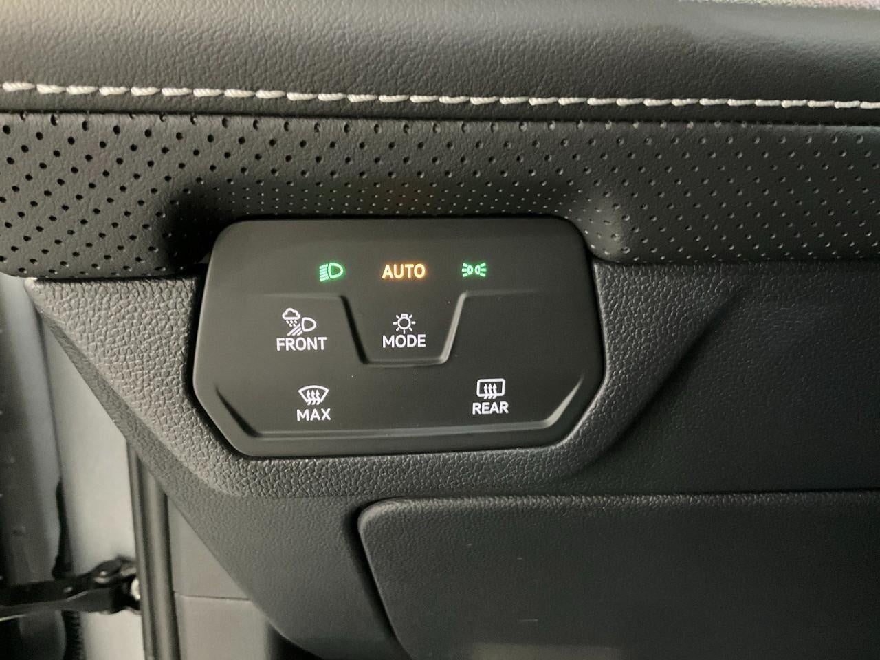 2026 Volkswagen Atlas Cross Sport 2.0T SEL Premium R-Line 4MOTION