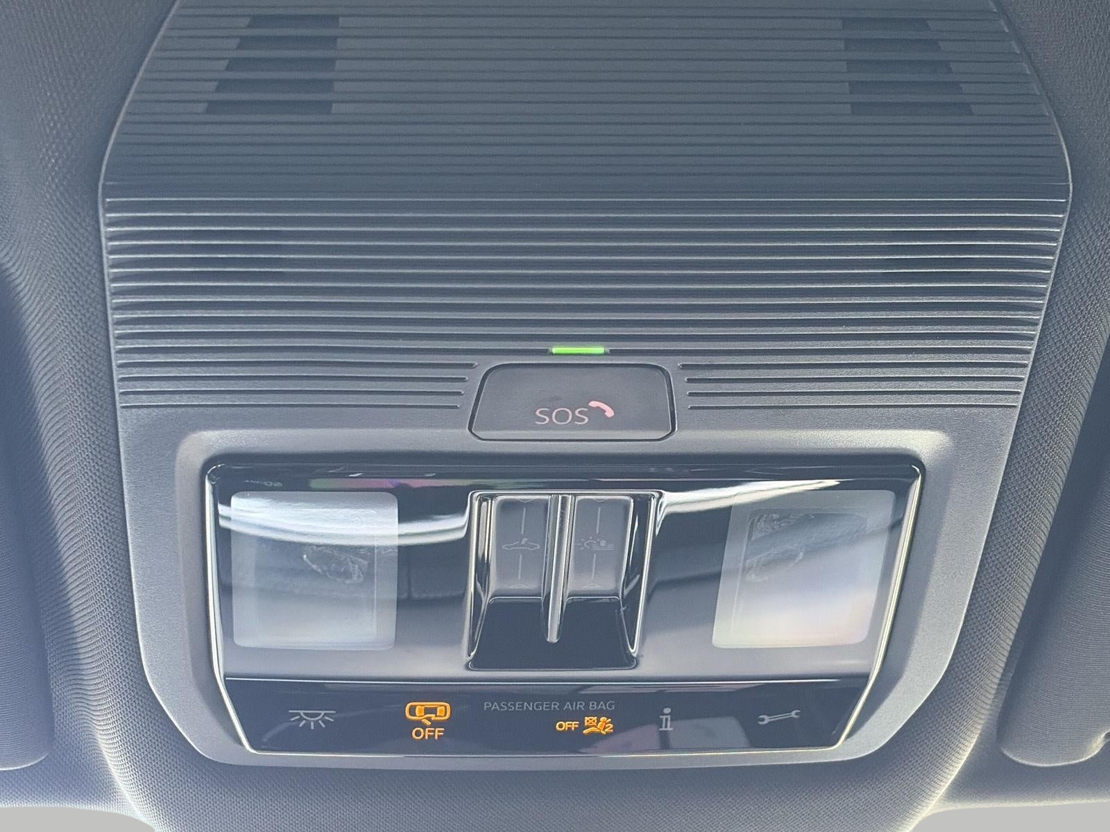 2026 Volkswagen Atlas Cross Sport 2.0T SEL Premium R-Line 4MOTION