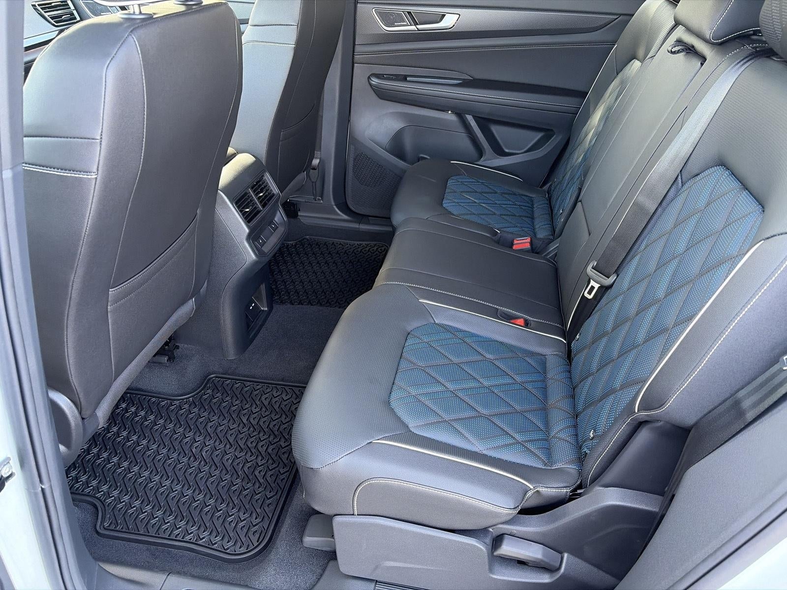 2026 Volkswagen Atlas Cross Sport 2.0T SEL Premium R-Line 4MOTION