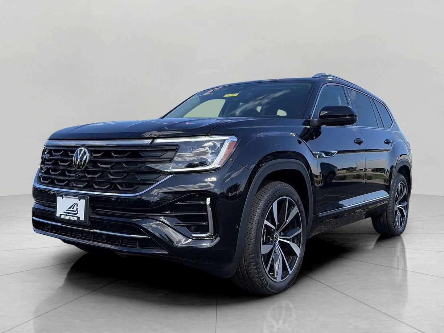 2026 Volkswagen Atlas 2.0T SEL Premium R-Line 4MOTION