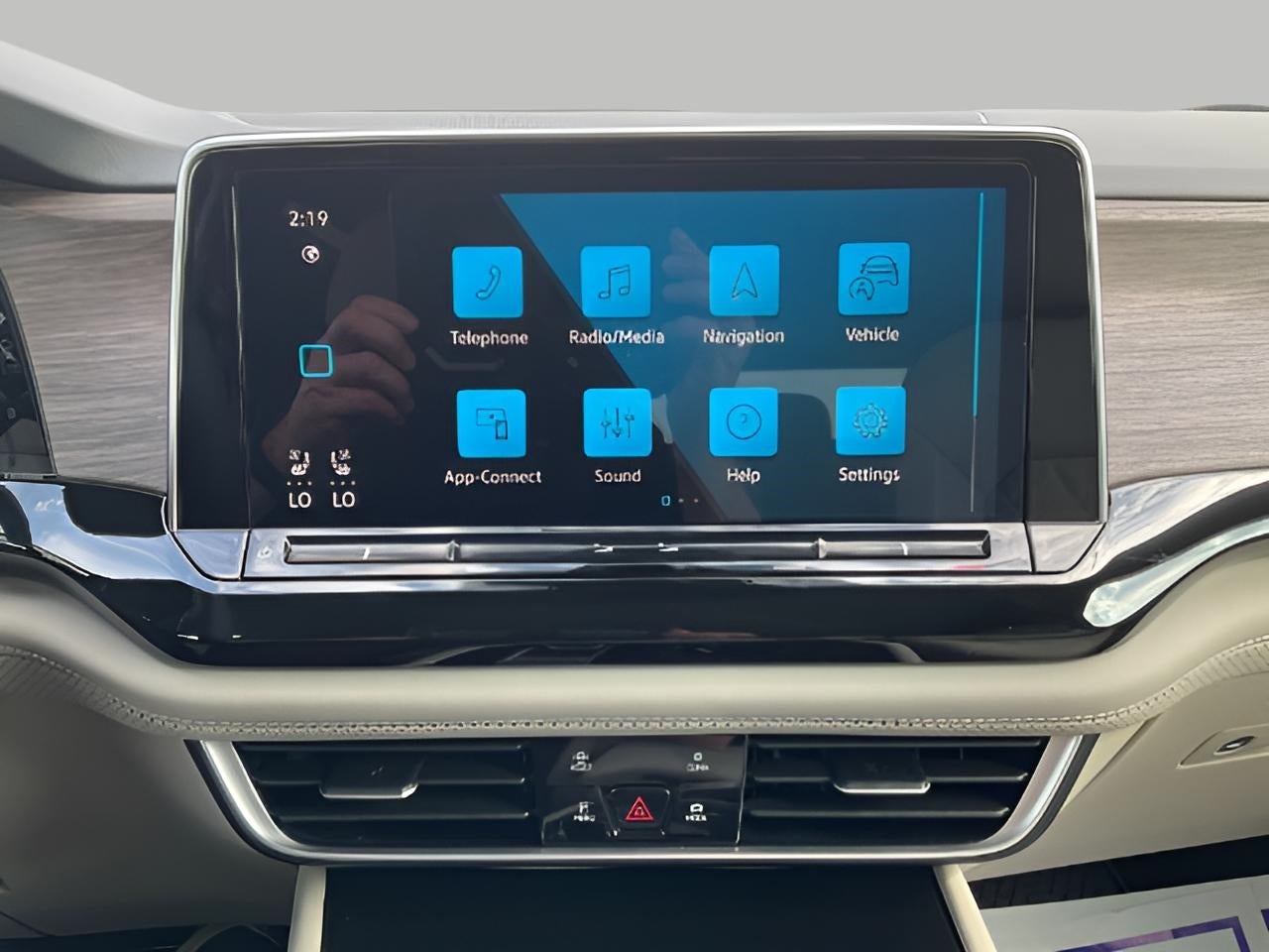 2026 Volkswagen Atlas 2.0T SEL Premium R-Line 4MOTION