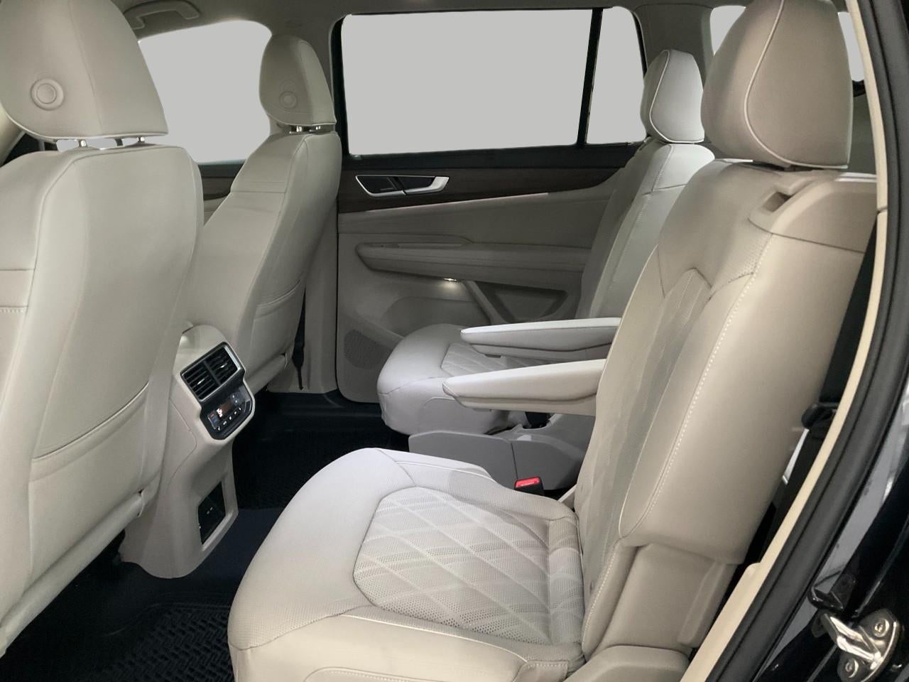 2026 Volkswagen Atlas 2.0T SEL Premium R-Line 4MOTION