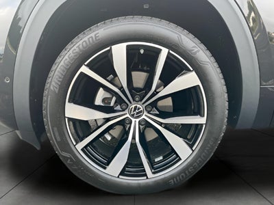 2026 Volkswagen Atlas 2.0T SEL Premium R-Line 4MOTION