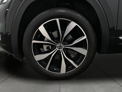 2025 Volkswagen Atlas 2.0T SEL Premium R-Line 4MOTION