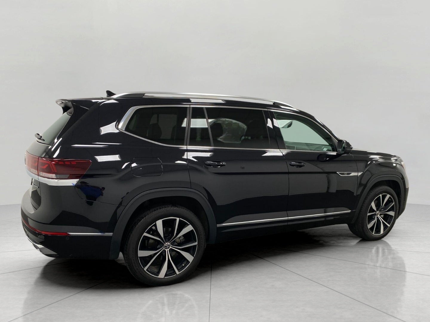 2025 Volkswagen Atlas 2.0T SEL Premium R-Line 4MOTION