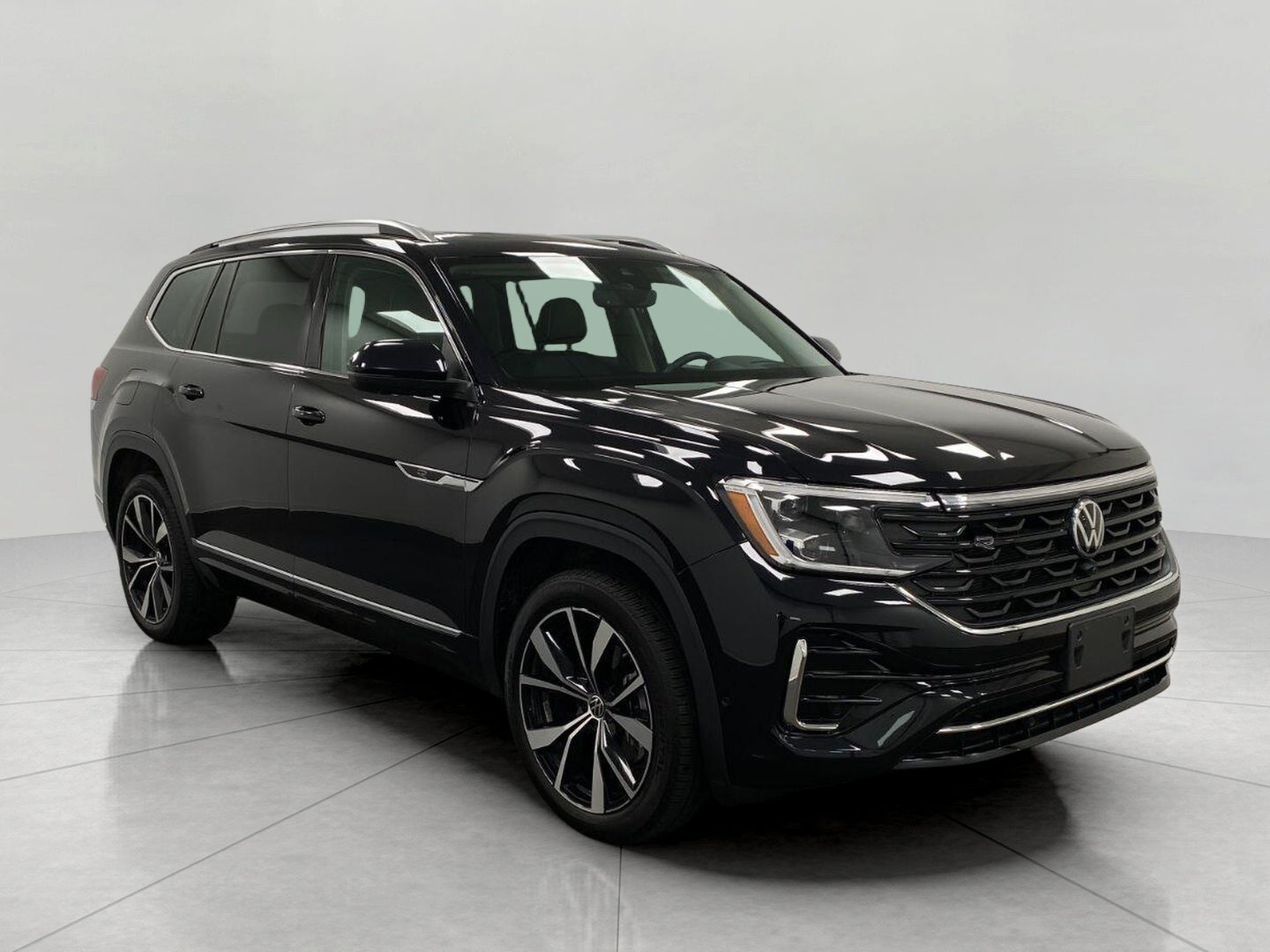 2025 Volkswagen Atlas 2.0T SEL Premium R-Line 4MOTION