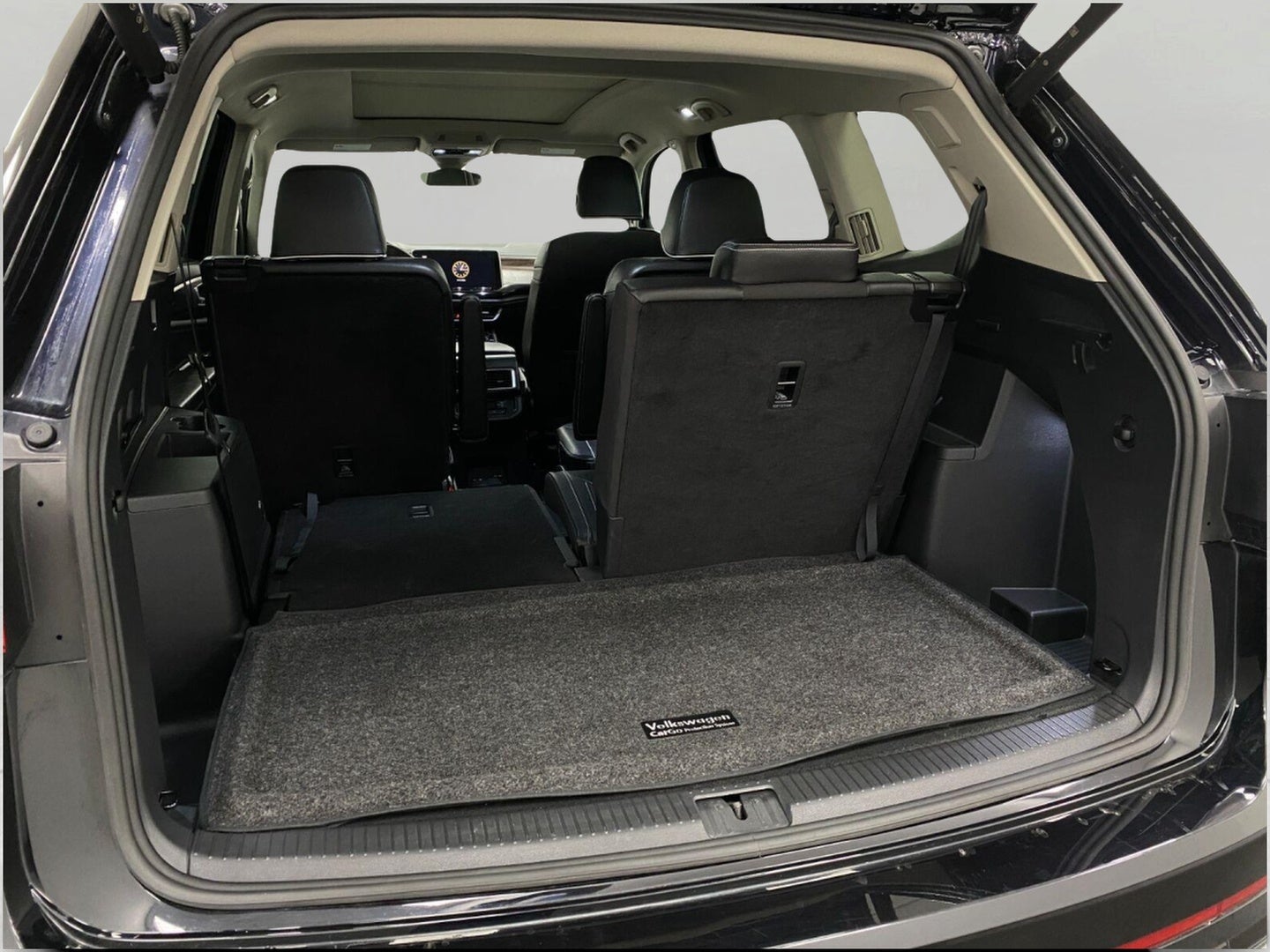 2025 Volkswagen Atlas 2.0T SEL Premium R-Line 4MOTION
