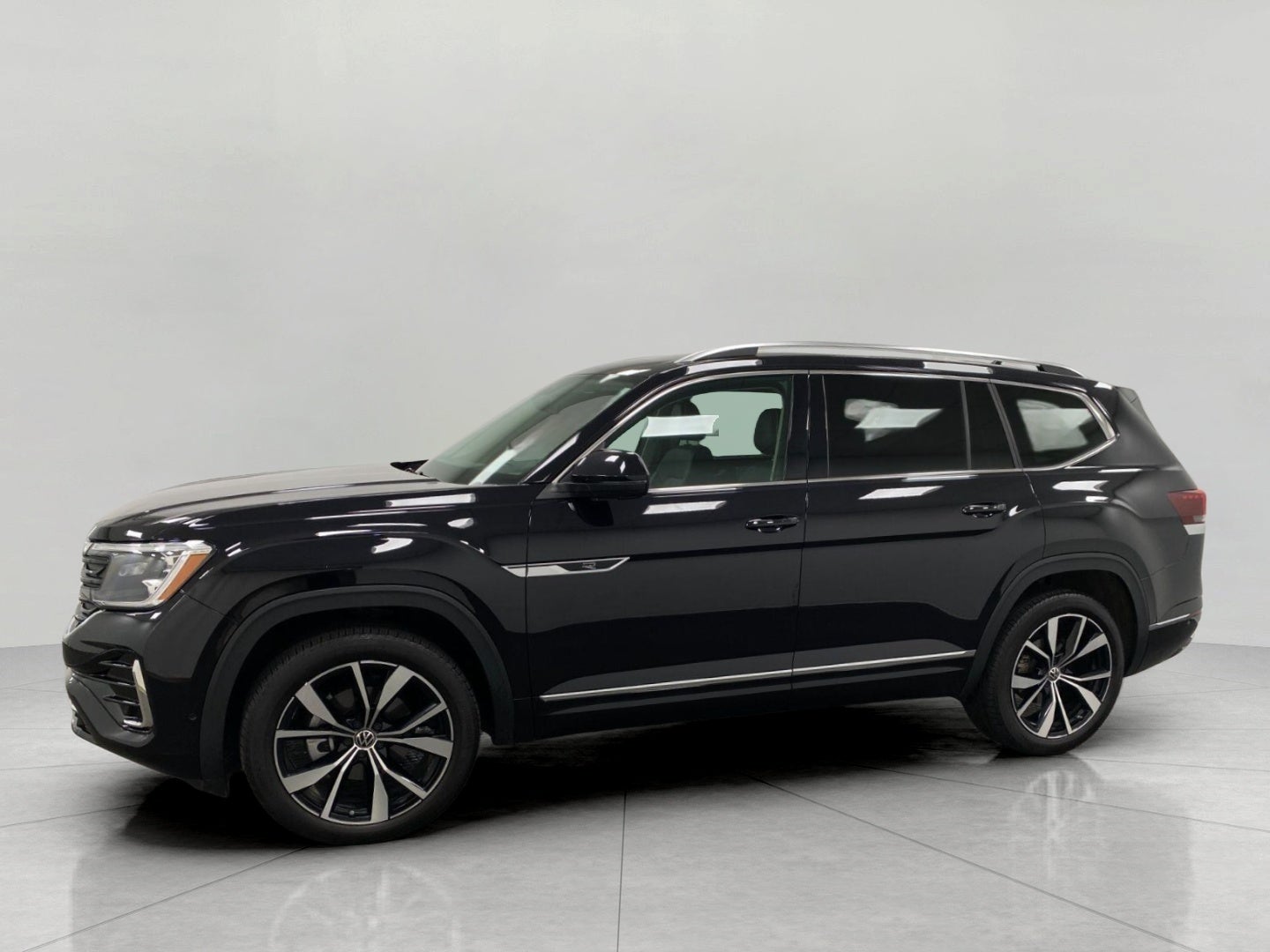 2025 Volkswagen Atlas 2.0T SEL Premium R-Line 4MOTION