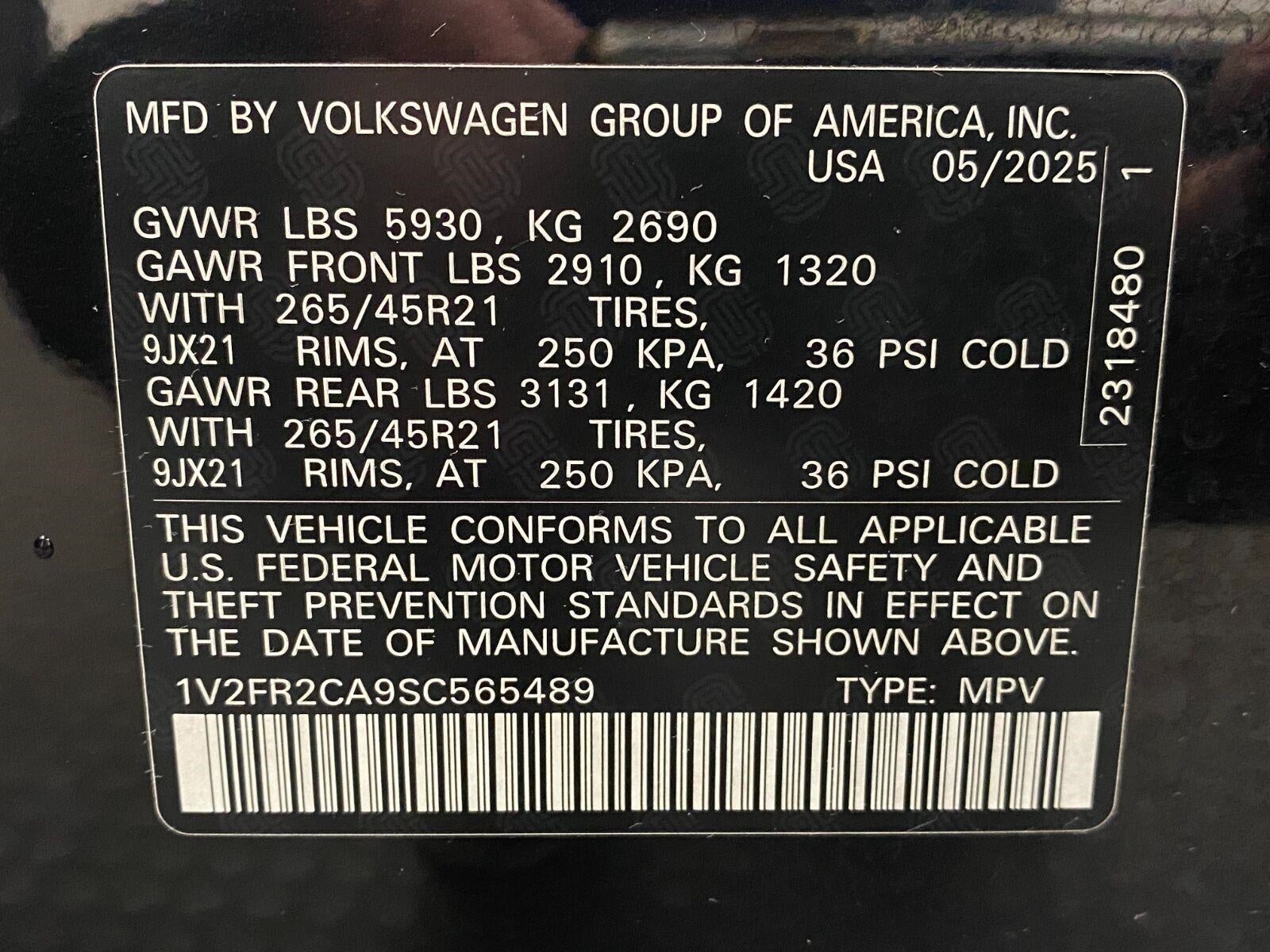 2025 Volkswagen Atlas 2.0T SEL Premium R-Line 4MOTION
