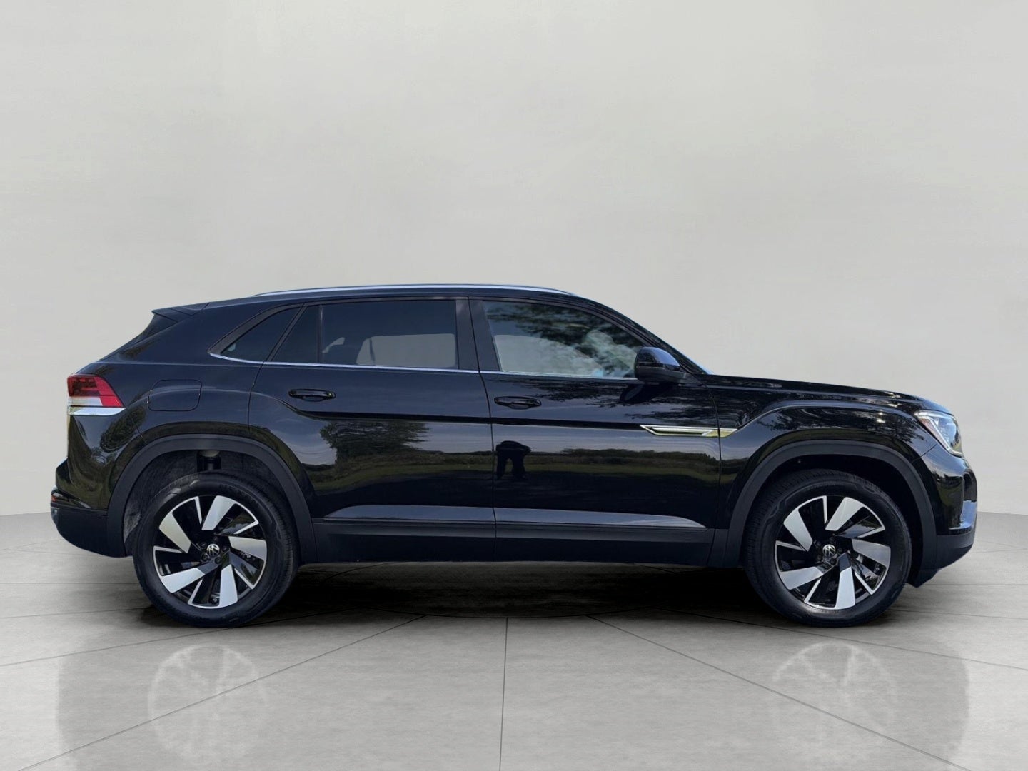 2026 Volkswagen Atlas Cross Sport 2.0T SE w/Technology 4MOTION