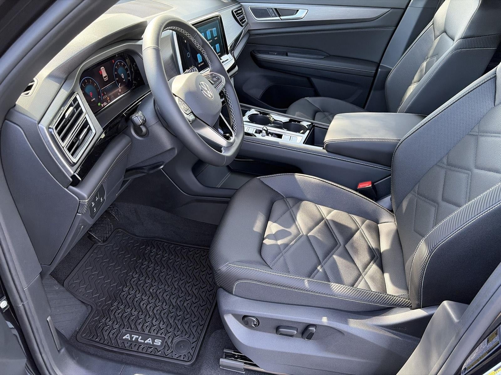 2026 Volkswagen Atlas Cross Sport 2.0T SE w/Technology 4MOTION