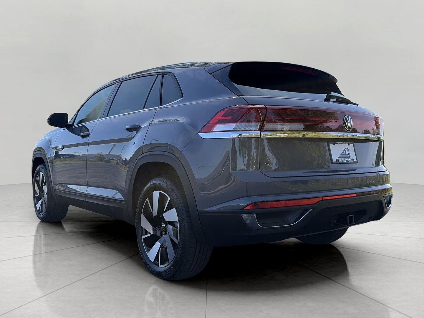 2026 Volkswagen Atlas Cross Sport 2.0T SE w/Technology 4MOTION