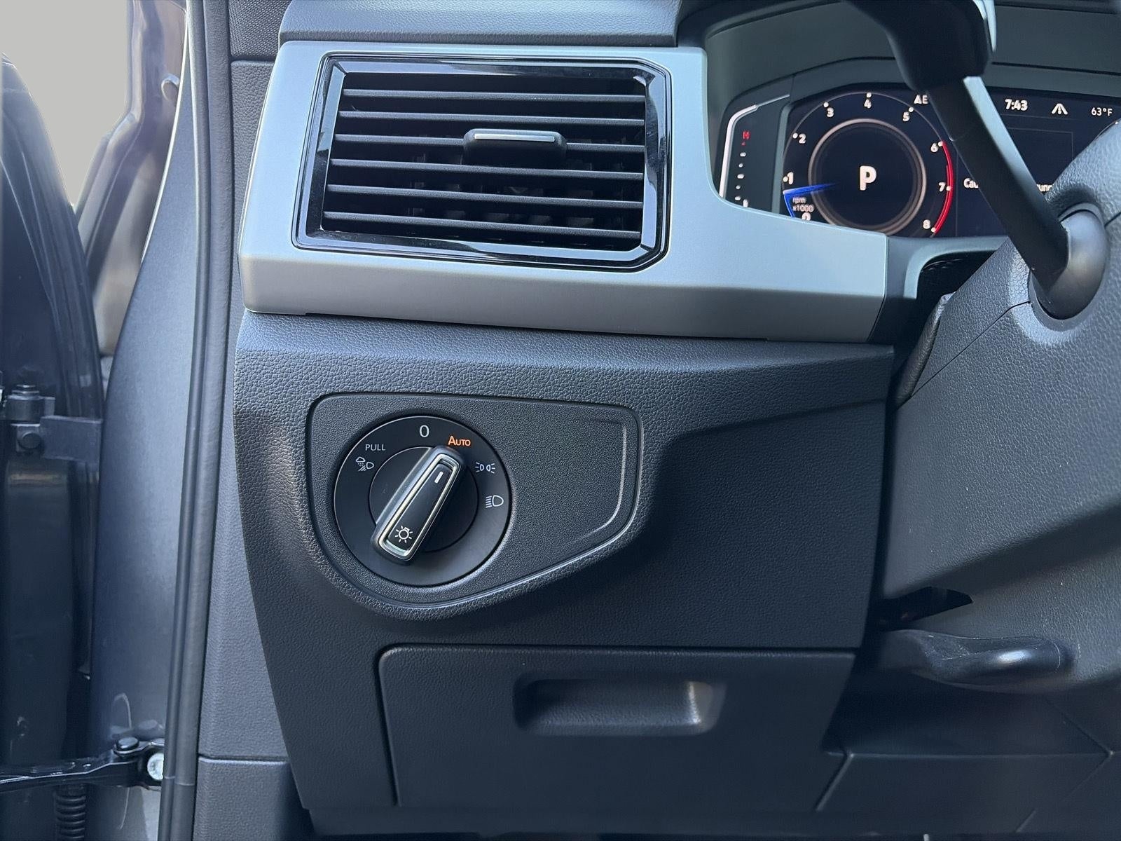 2023 Volkswagen Atlas Cross Sport 3.6L V6 SE w/Technology 4MOTION