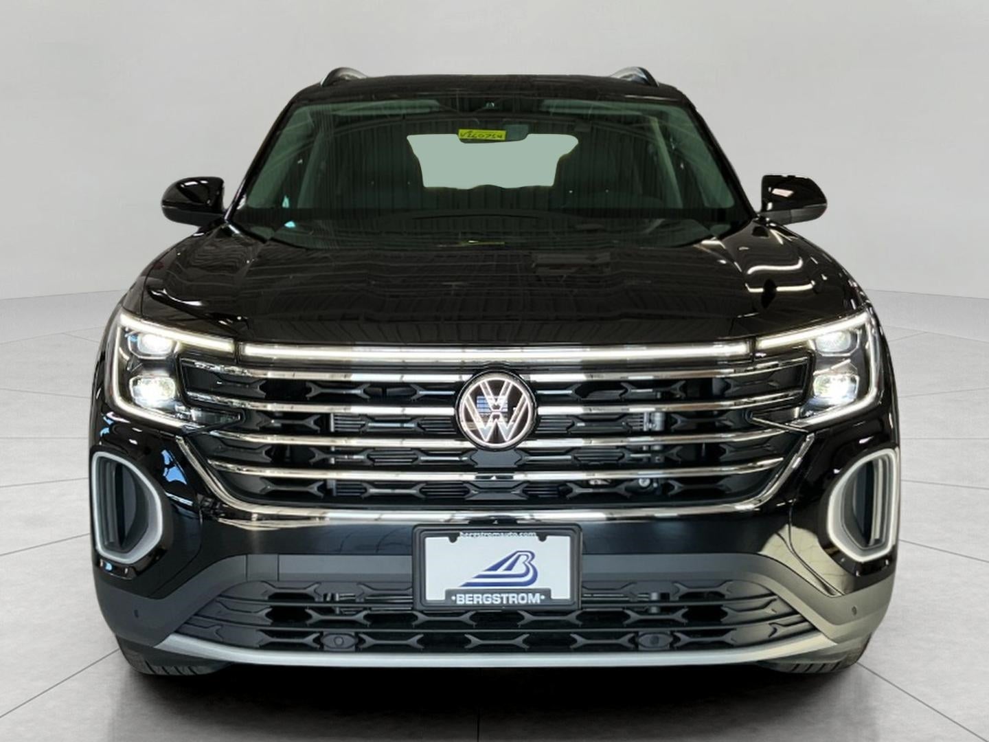 2026 Volkswagen Atlas 2.0T SE w/Technology 4MOTION