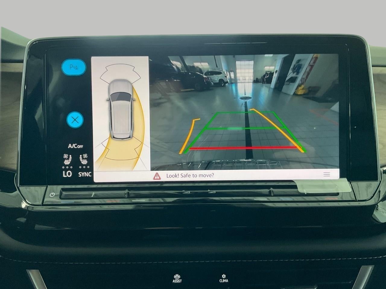 2026 Volkswagen Atlas 2.0T SE w/Technology 4MOTION