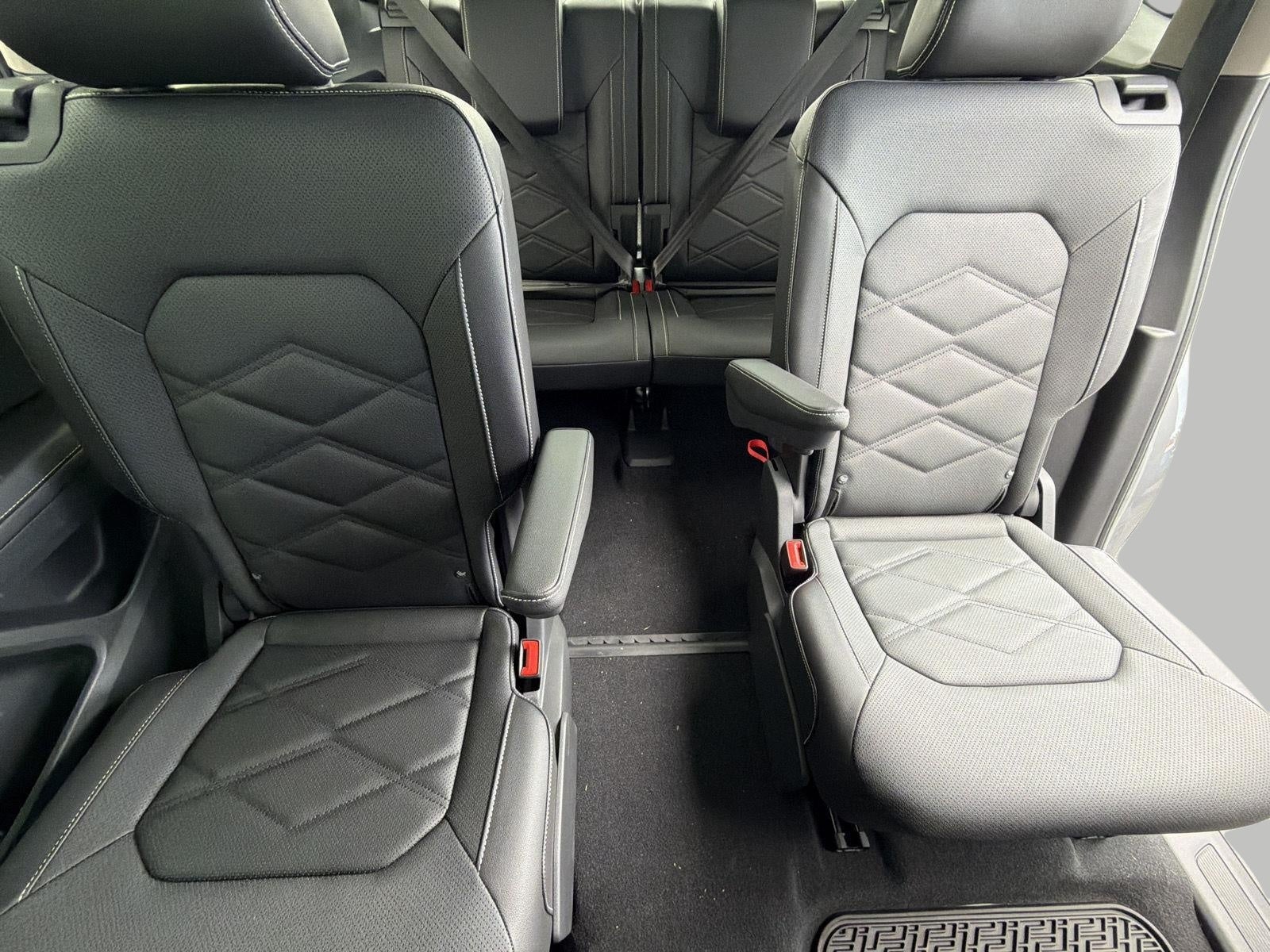 2026 Volkswagen Atlas 2.0T SE w/Technology 4MOTION