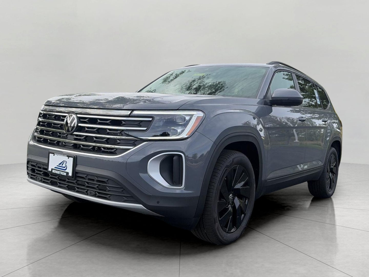 2026 Volkswagen Atlas 2.0T SE w/Technology 4MOTION