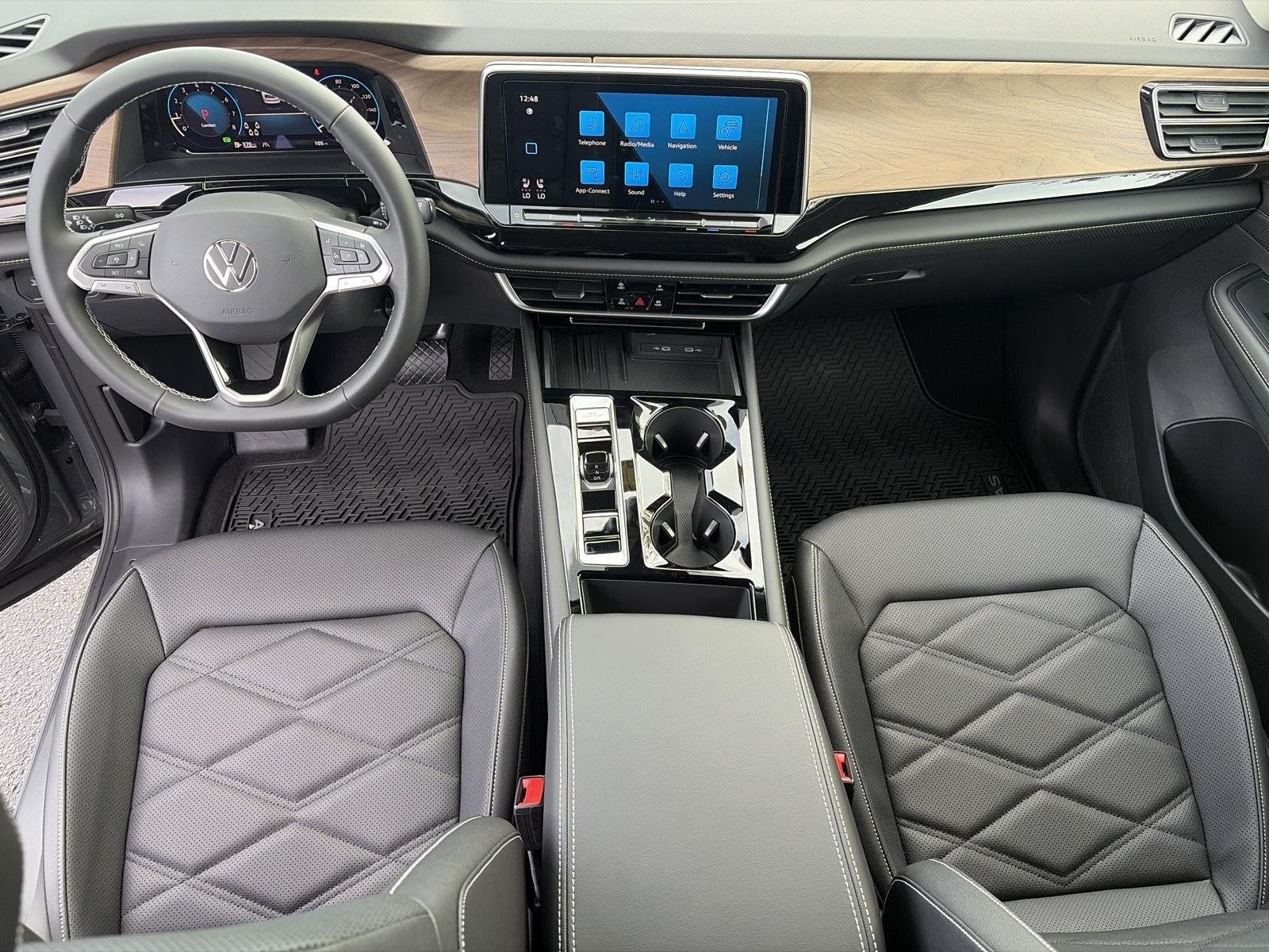 2026 Volkswagen Atlas 2.0T SE w/Technology 4MOTION
