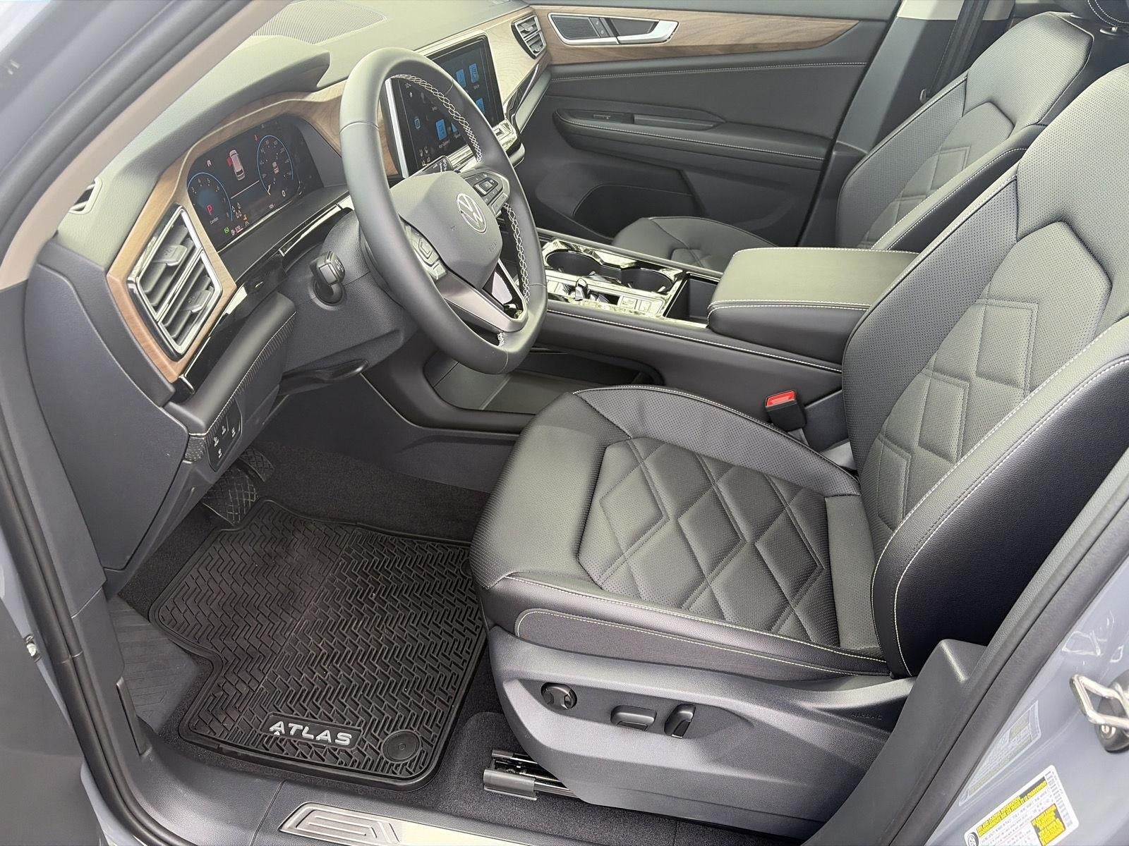 2026 Volkswagen Atlas 2.0T SE w/Technology 4MOTION