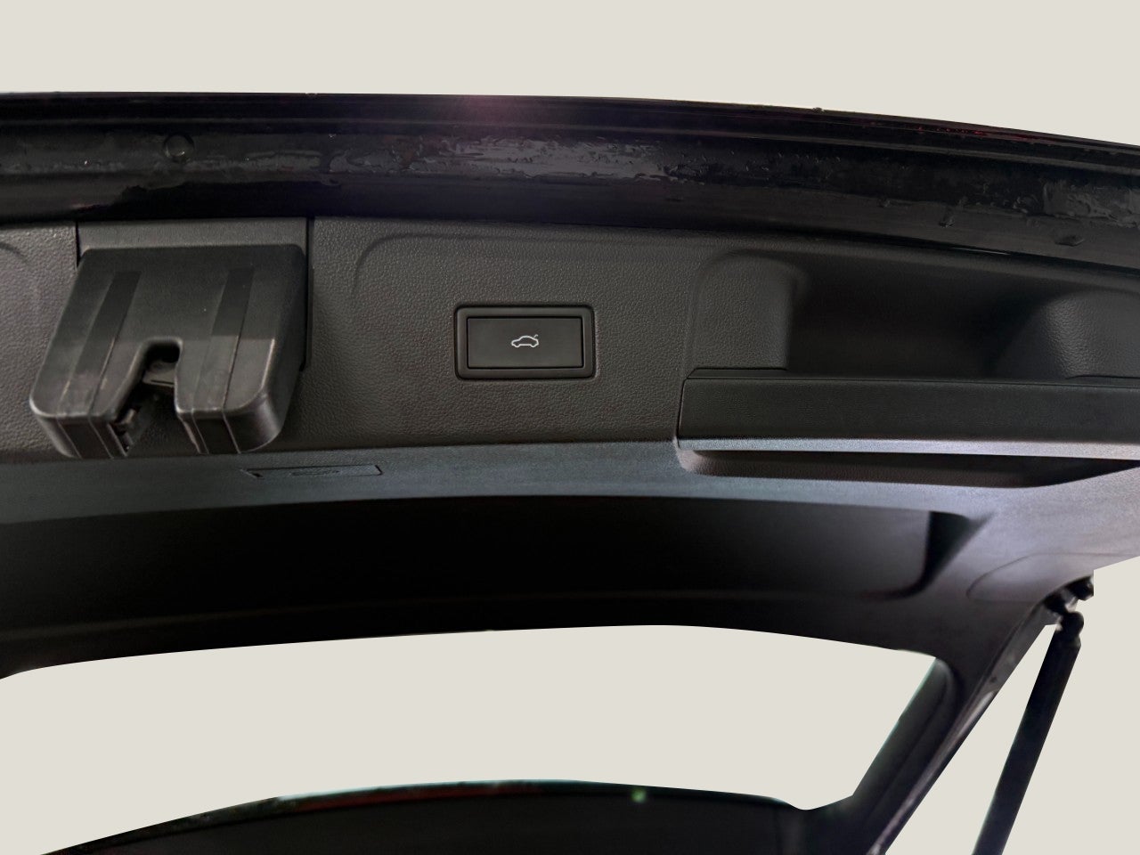 2022 Volkswagen Atlas 3.6L V6 SE w/Technology 4MOTION