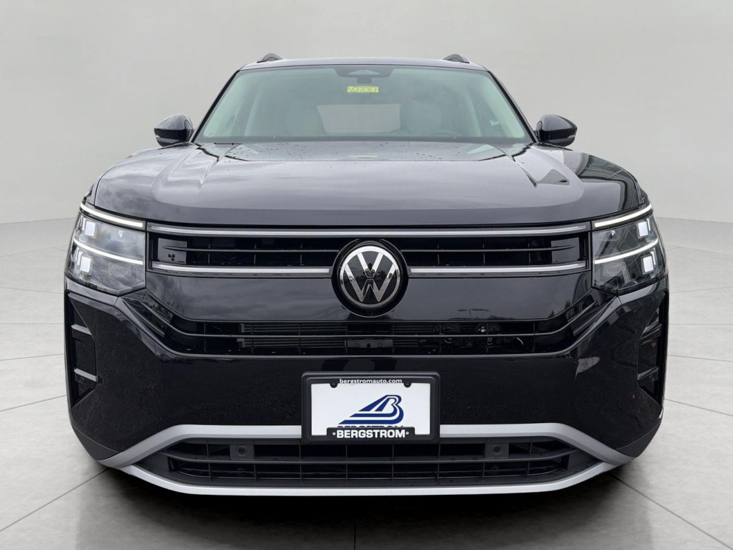 2027 Volkswagen Atlas SE w/Technology 4MOTION