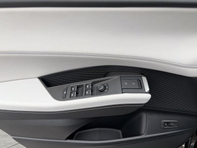 2027 Volkswagen Atlas SE w/Technology 4MOTION