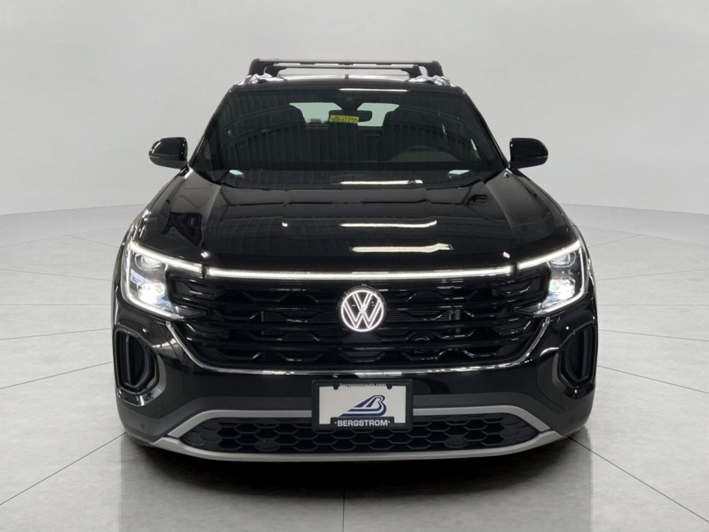 2026 Volkswagen Atlas Cross Sport 2.0T SE w/Technology 4MOTION