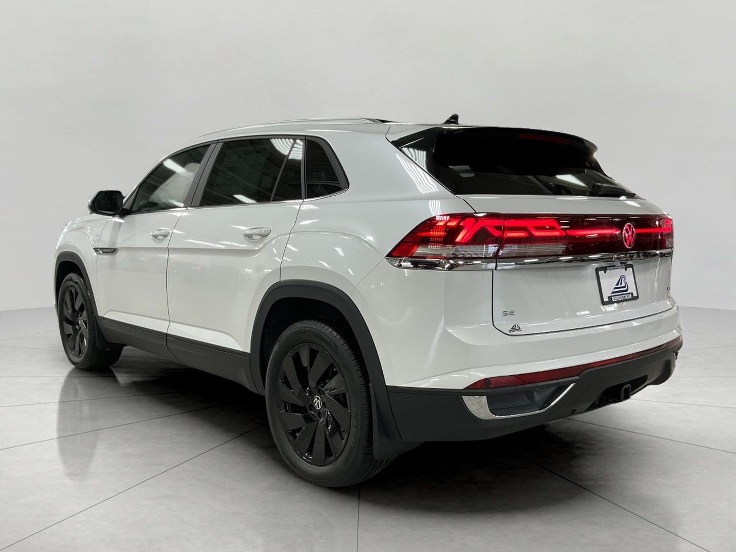 2026 Volkswagen Atlas Cross Sport 2.0T SE w/Technology 4MOTION