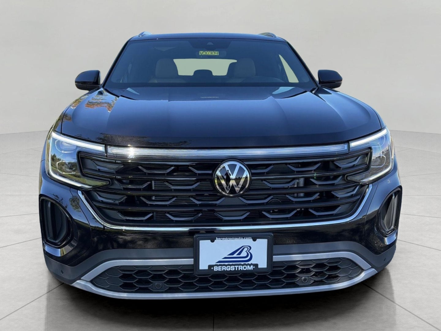 2026 Volkswagen Atlas Cross Sport 2.0T SE w/Technology 4MOTION